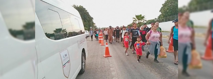 Pie de Foto.- Unos 400 extranjeros partieron de Tapachula con dirección a Estados Unidos. Fotos/Edgar H. Clemente