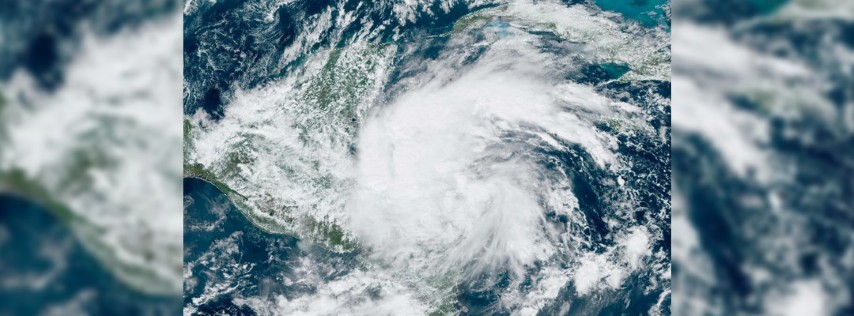 Pie de Foto.- Vista satelital de la tormenta tropical "Sara". Foto Ap