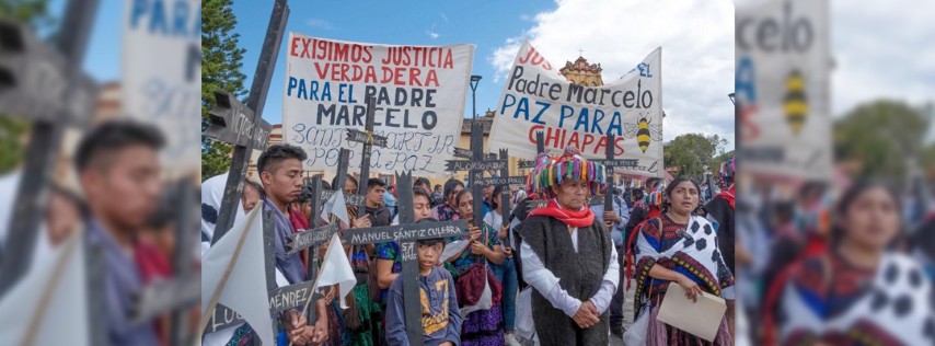 Pie de Foto.- Varios de los competidores soltaron palomas de la paz antes de iniciar a las 7 de la mañana y portaron banderas blancas con la palabra paz. Foto Cuartoscuro