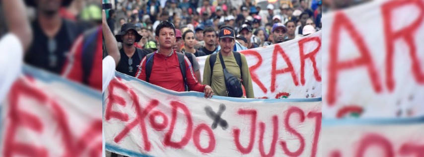 Pie de Foto.- Avanza caravana migrante. Foto Edgar H. Clemente