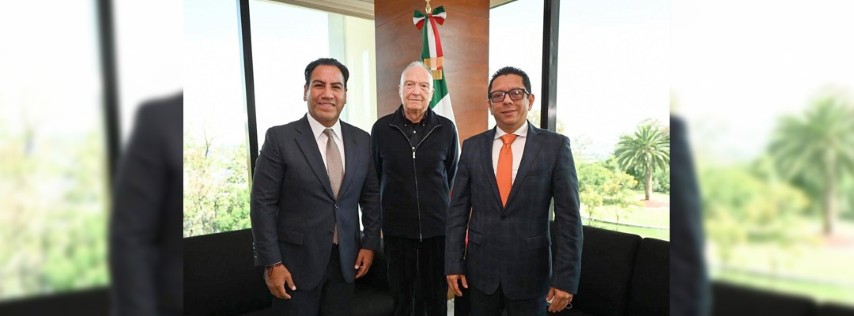 Pie de Foto.- En el encuentro se ratificó el compromiso de fortalecer la cooperación institucional en favor de la paz en Chiapas. Foto La Jornada