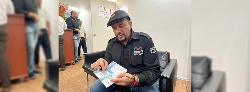 Pie de Foto.- El secretario de Salud de Chiapas, Omar Gómez Cruz, expuso diversos proyectos que se ejecutan en la entidad. Foto Edgar H. Clemente