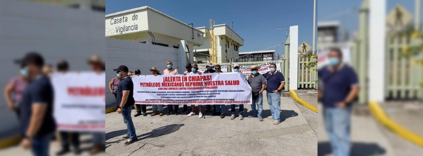 Pie de Foto.- Trabajadores de Petróleos Mexicanos (Pemex) mantienen un bloqueo en la Planta de Almacenamiento y Distribución de Puerto Chiapas, en Tapachula, para exigir el restablecimiento de los servicios médicos suspendidos desde hace tres meses. Foto: Edgar H. Clemente
