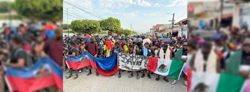 Pie de Foto.- La Caravana llegó la tarde-noche del miércoles a Escuintla tras una intensa jornada de tres días desde su salida de Tapachula el lunes. Sin embargo, mujeres y niños, principalmente, ya iban adoloridos de pies y piernas por lo que decidieron parar 48 horas antes de continuar. Foto: Edgar H. Clemente.