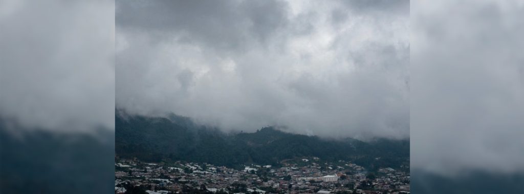 Pie de Foto.- En la comunidad tsotsil de Zinacantán, Chiapas fue localizado el cuerpo de una mujer con huellas de tortura y abuso sexual. Foto Cuartoscuro / Archivo