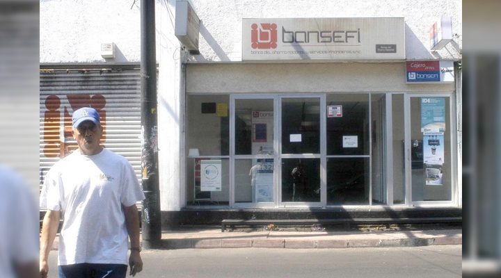 Pie de Foto.- Autoridades de Chiapas detuvieron a un hombre sospechoso de haber robado hace 10 años más de 10 millones de pesos de una sucursal del Bansefi, hoy Banco del Bienestar. Foto Cuartoscuro / Archivo