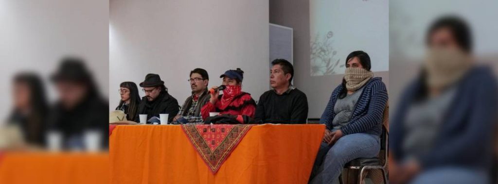 Pie de Foto.- Integrantes del Centro de Derechos Humanos Fray Bartolomé de Las Casas (Frayba) durante una reunión en Chiapas. Foto Cuartoscuro