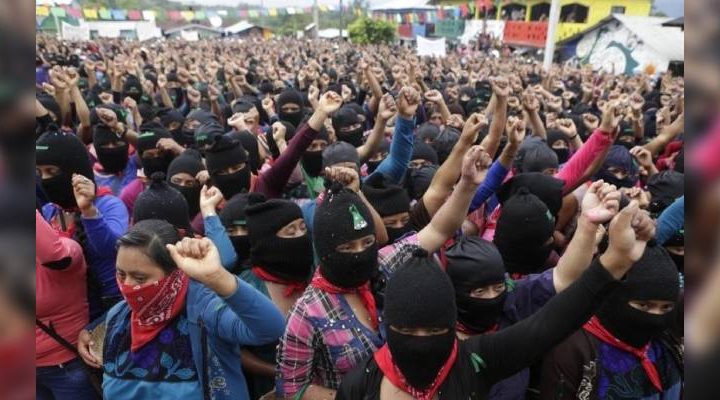 Pie de Fito.- Una delegación de más de mil 500 zapatistas viajará a la CDMX en diciembre a un encuentro con colectivos de madres buscadoras. Foto José Carlo González / Archivo