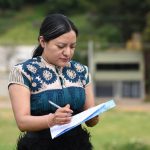 Servir a mi gente es devolverle un favor a la vida: alfabetizadora